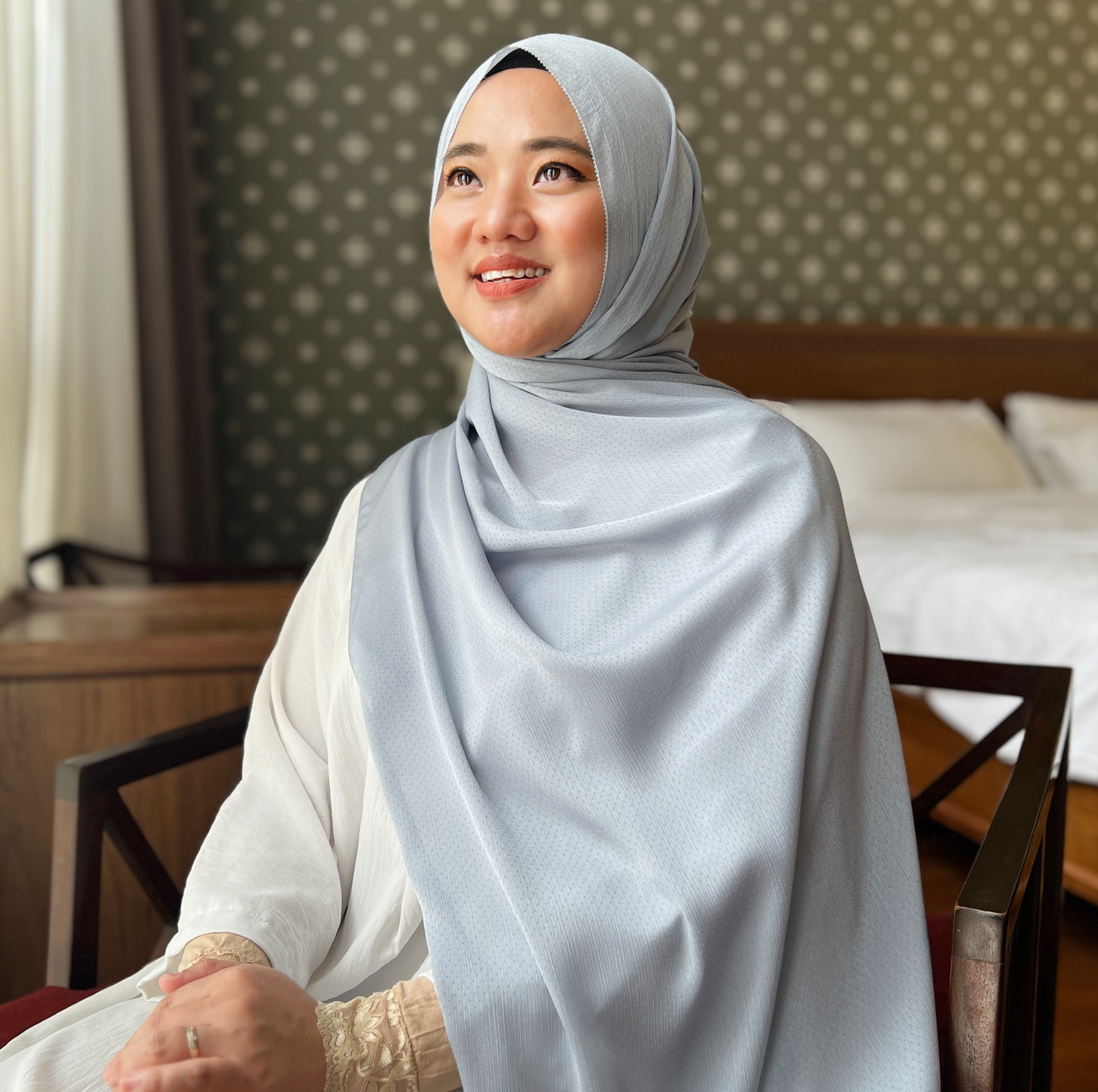 Luxe Raya Shawl (Powder Blue)