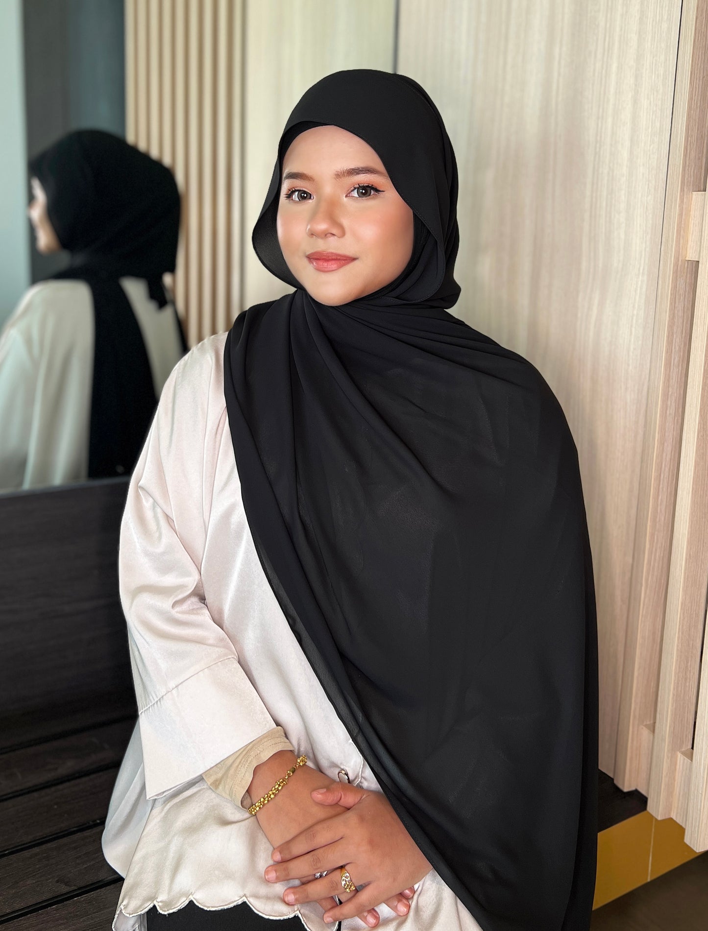 2-way Instant Shawl (Black)