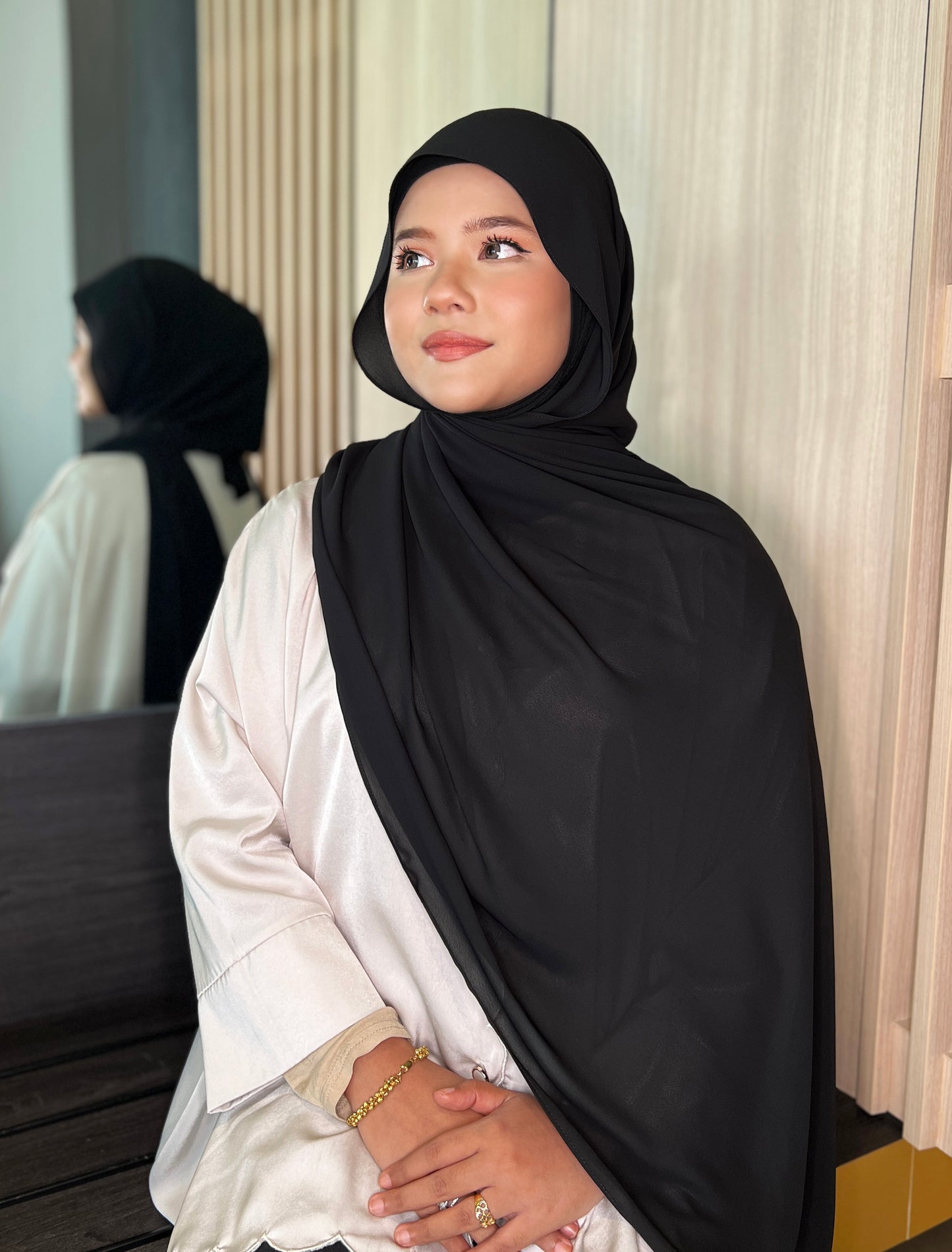 2-way Instant Shawl (Black)