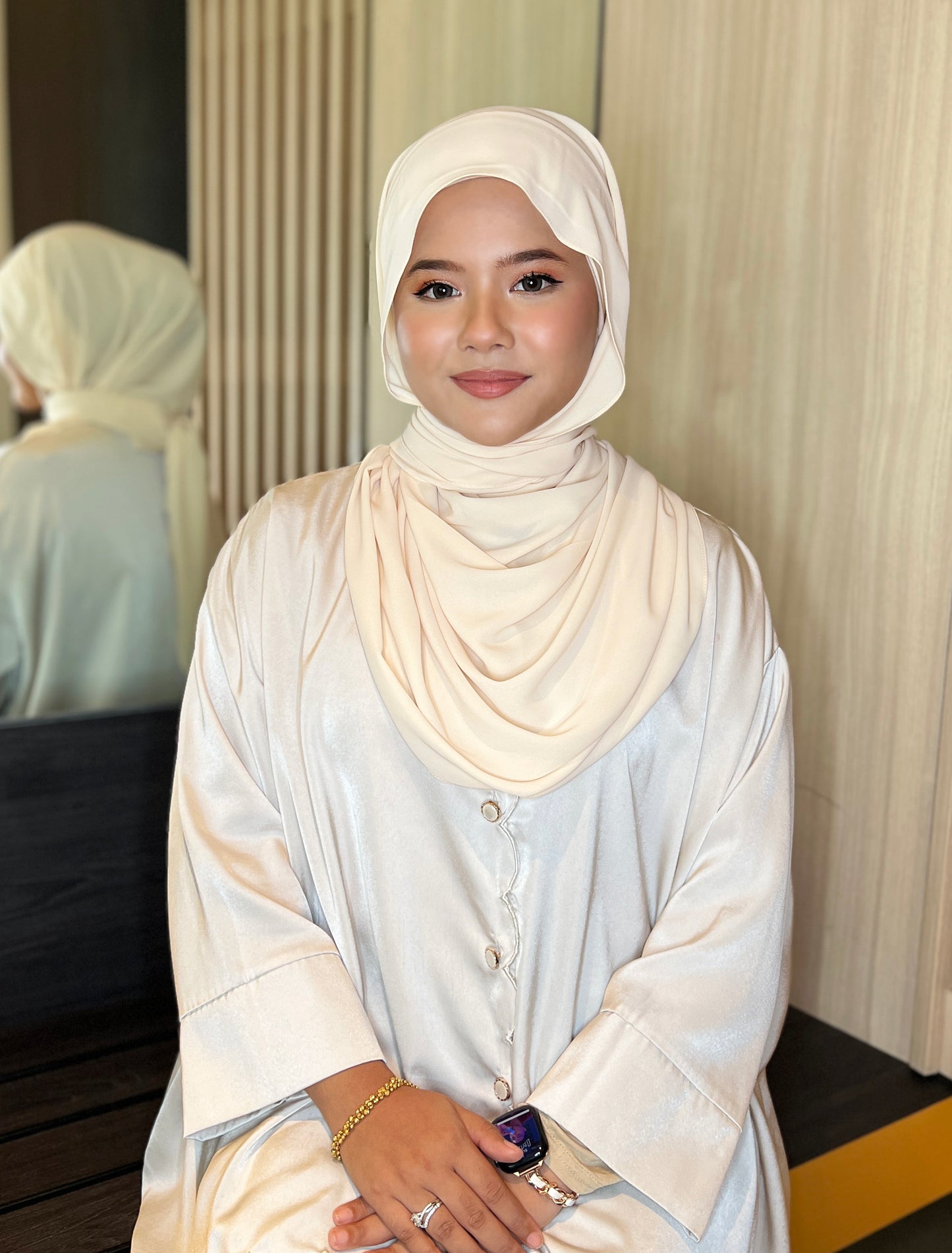 2-way Instant Shawl (Cream)