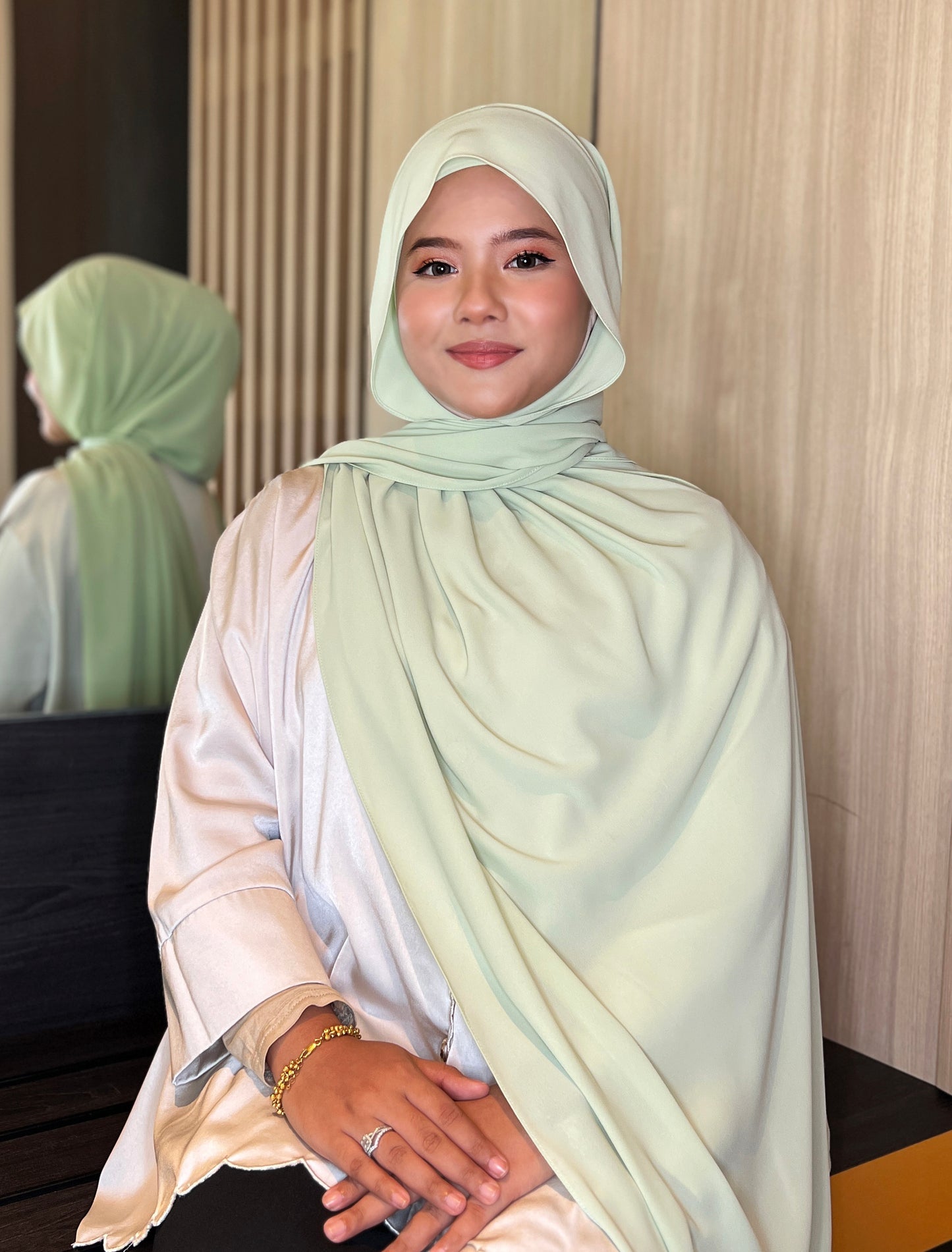 2-way Instant Shawl (Sage Green)